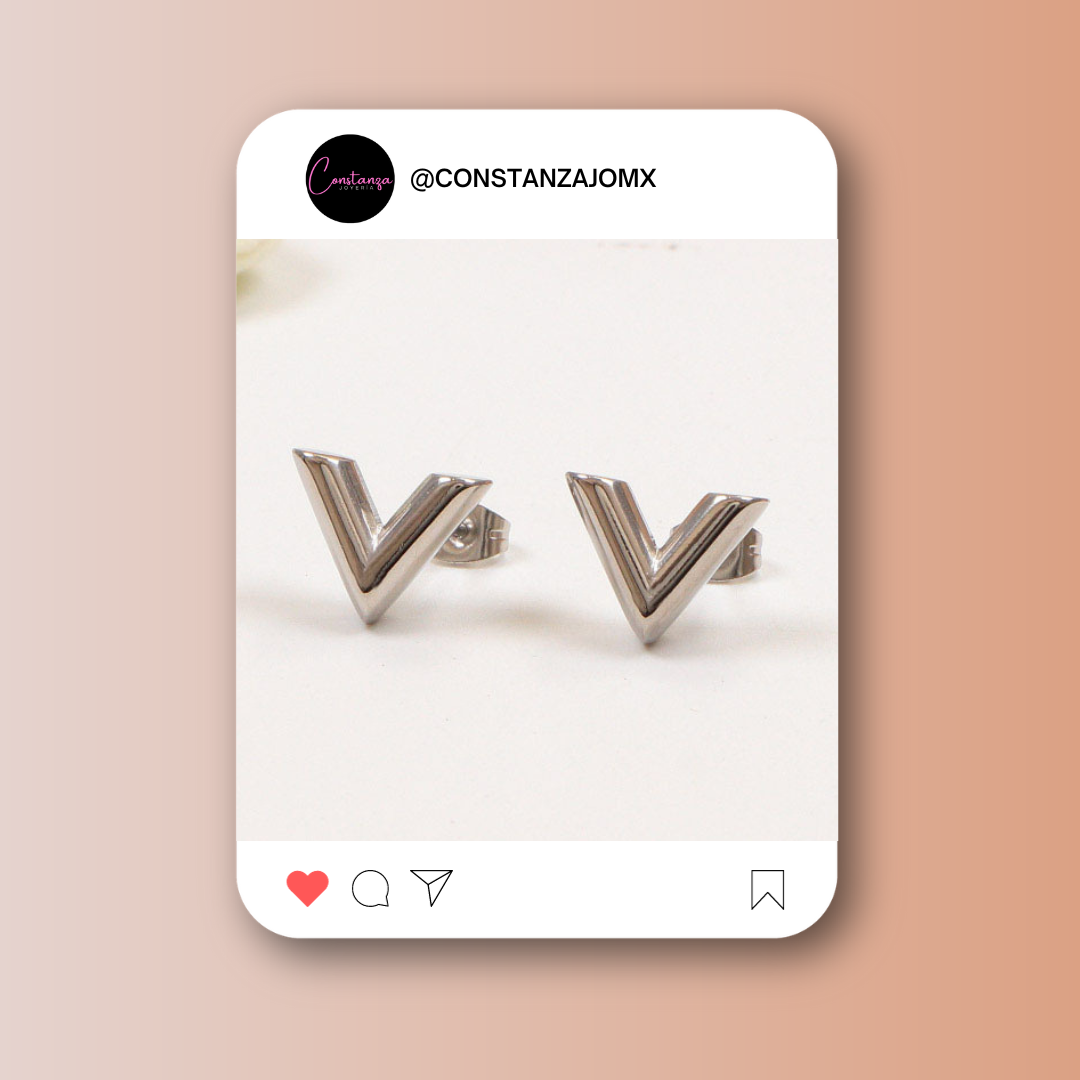 Aretes Louis V Minimalistas Plateados