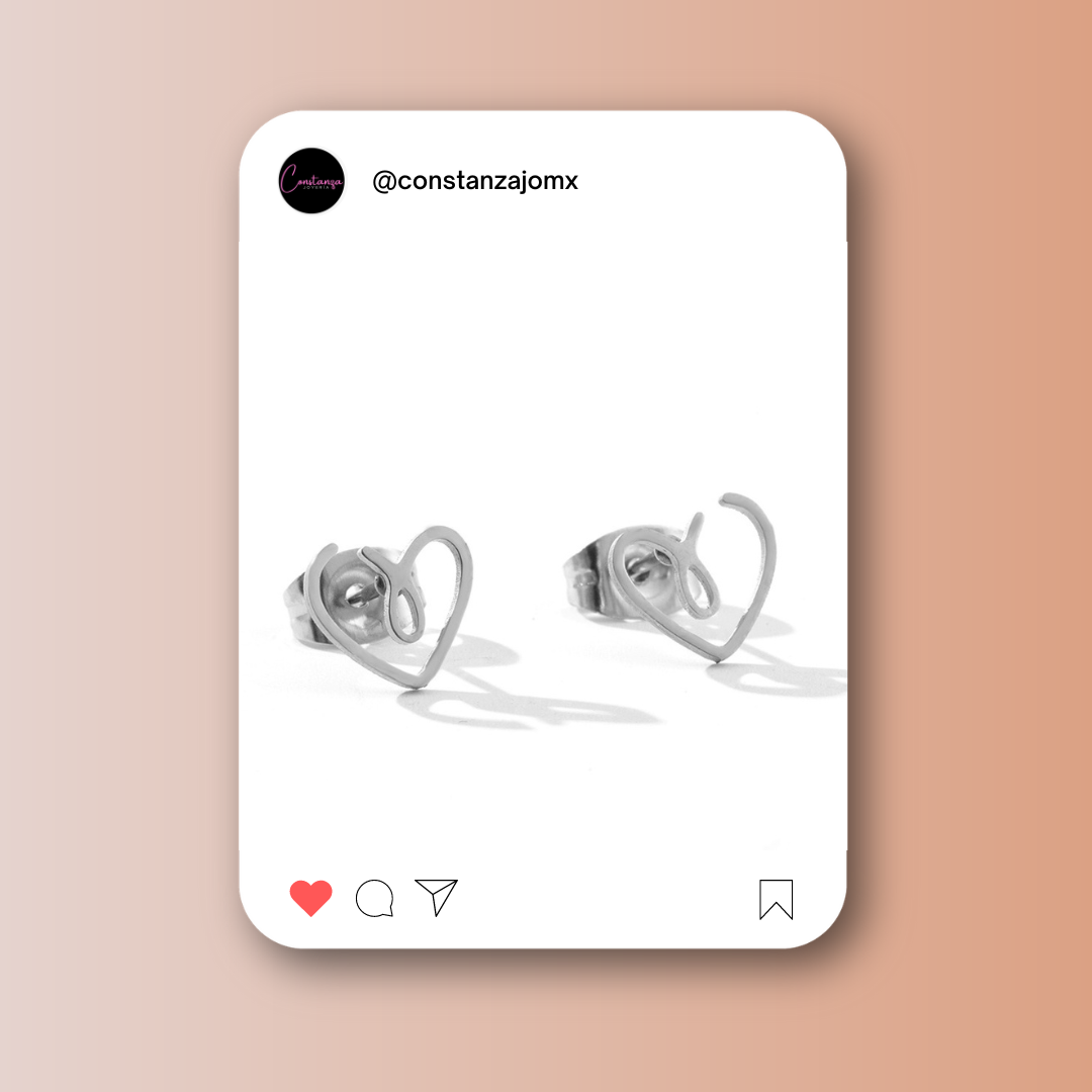 Aretes Mini Corazones Plateados
